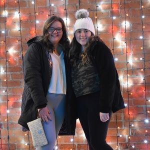 Meet your Posher, Adriana